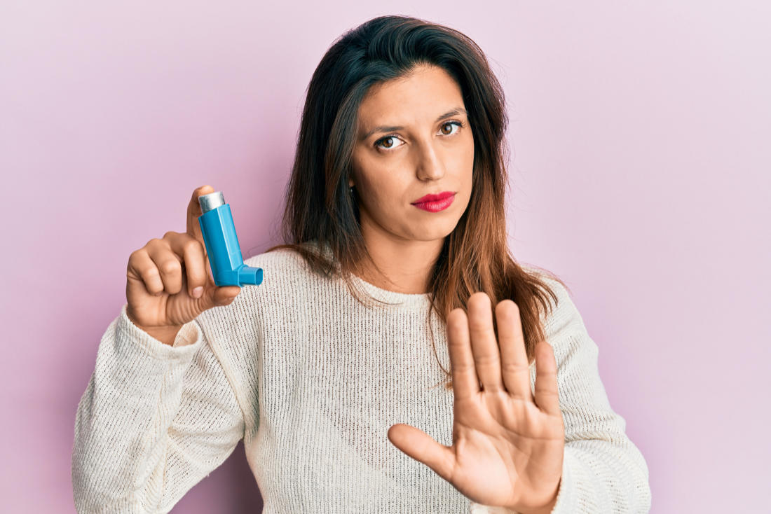 donna asmatica vuole interrompere farmaci stando molto meglio